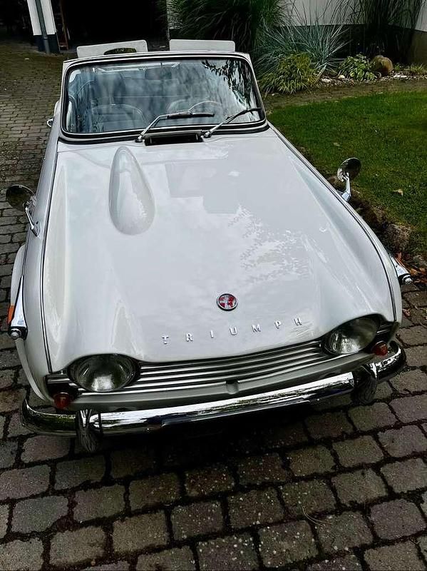 Gebraucht Triumph TR4 122 PS (89 kW) 1965 Weiß Cabrio