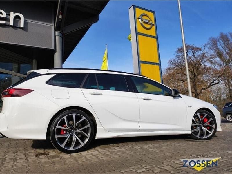 Gebraucht Opel Insignia 230 PS (169 kW) 2022 Weiss Kombi
