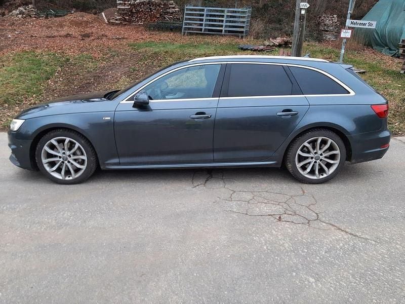 Grau Gebraucht 2016 Audi A4 Ambiente Kombi | 12.000 € (Superpreis) - Bild 1/4