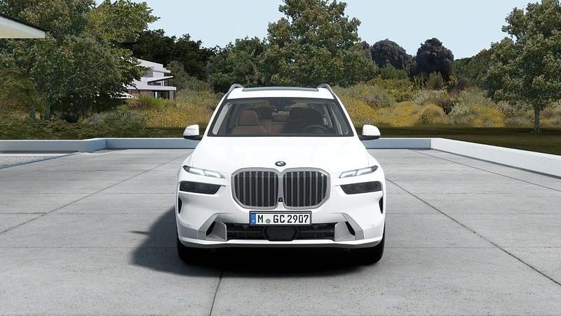 Neu BMW X7 352 PS (258 kW) 2026 Alpinweiß uni SUV