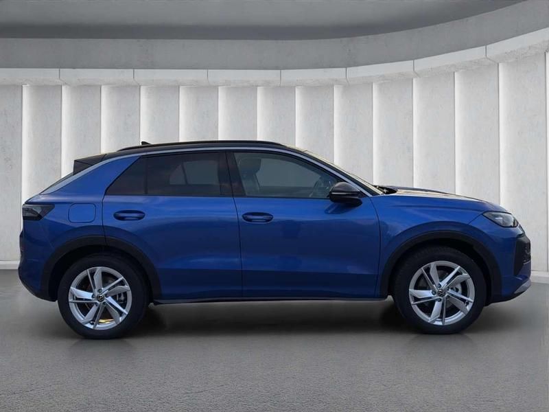 Gebraucht VW T-Roc 150 PS (110 kW) 2025 Blau SUV
