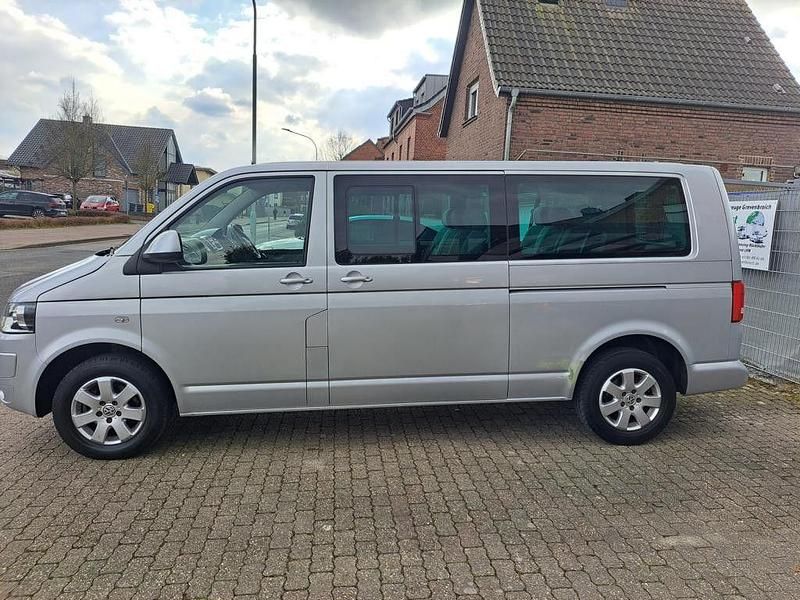 Gebraucht VW T5 Comfortline 140 PS (102 kW) 2014 Silber Van