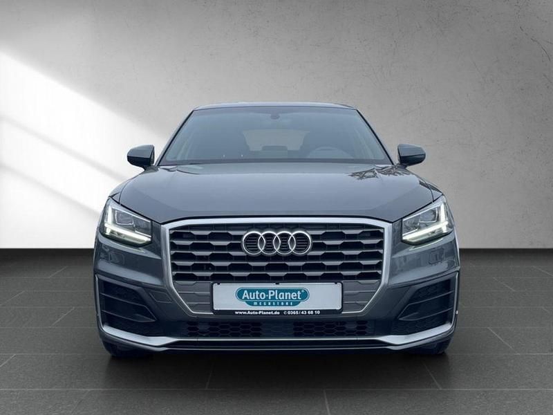 Gebraucht Audi Q2 S-Line 150 PS (110 kW) 2018 Daytonagrau perleffekt (metallic) SUV