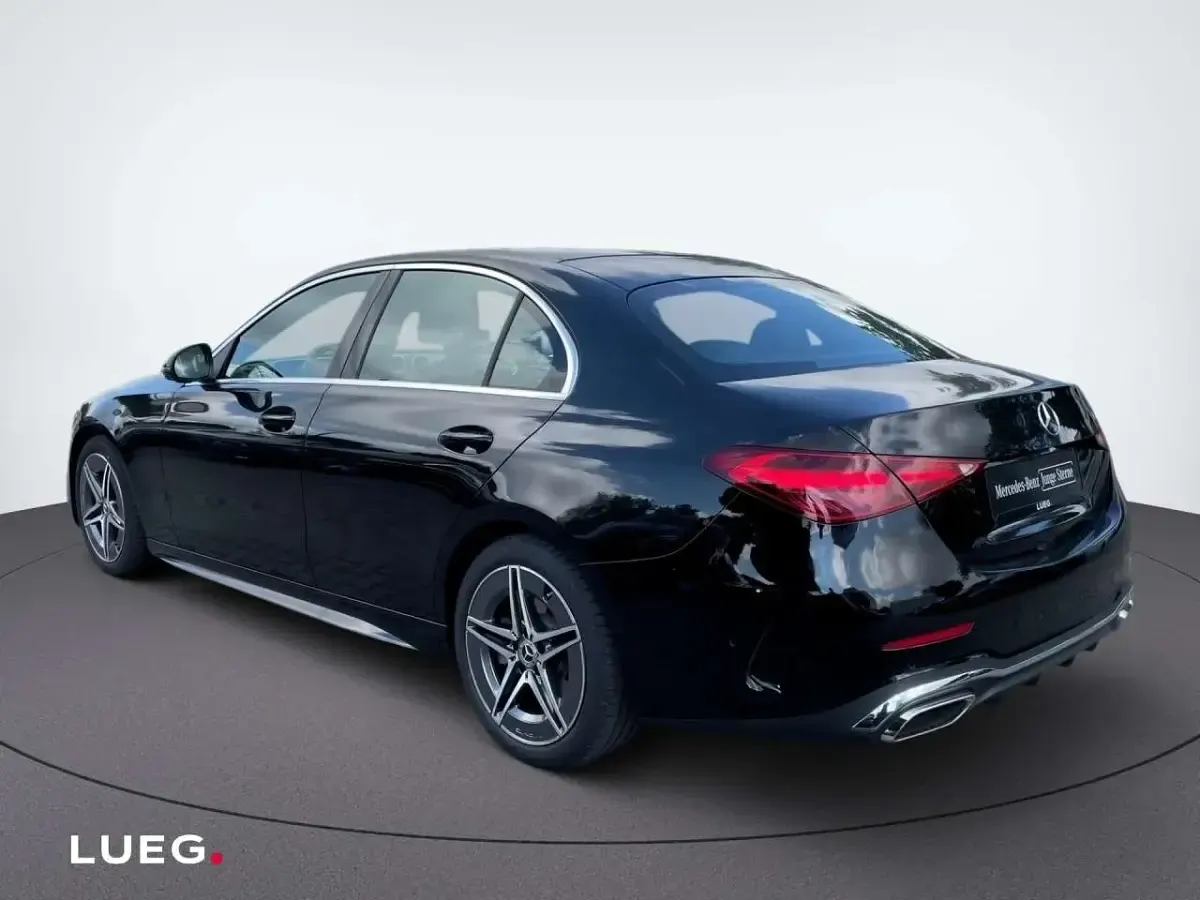 Gebraucht Mercedes C300 AMG 258 PS (189 kW) 2025 Schwarz Limousine