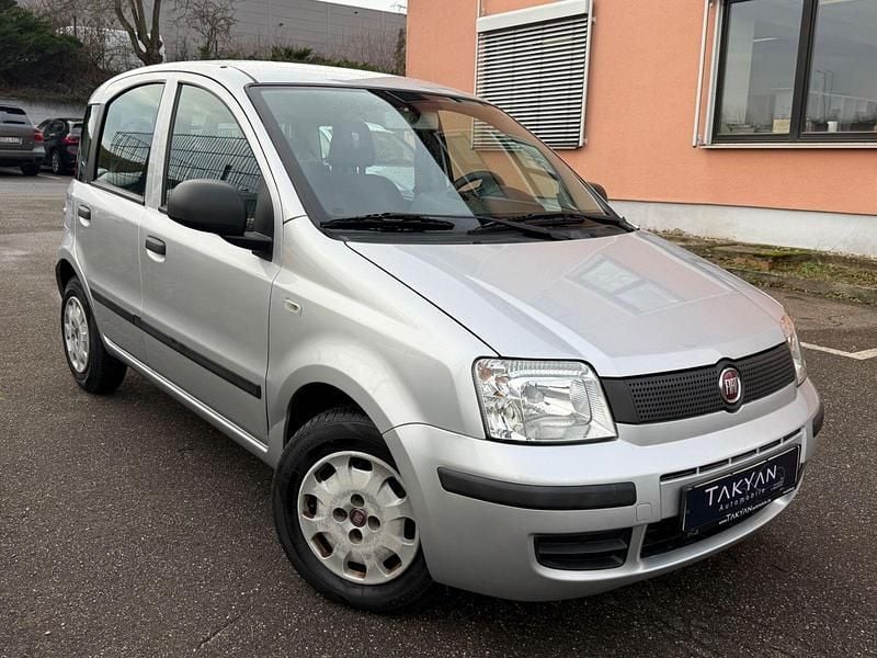 Silber Gebraucht 2012 Fiat Panda Classica Kleinwagen | 4.490 € (Fairer Preis) - Bild 1/4