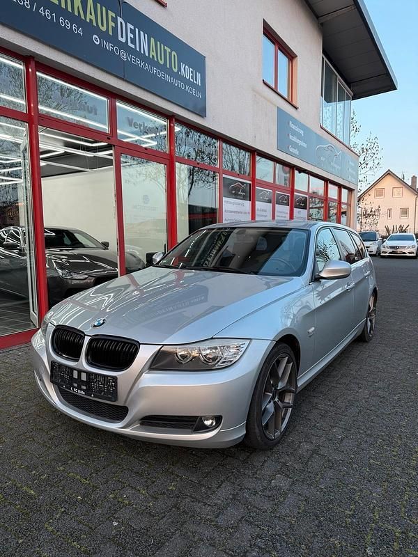 Grau Gebraucht 2011 BMW 325 Kombi | 7.990 € (Guter Preis) - Bild 1/4