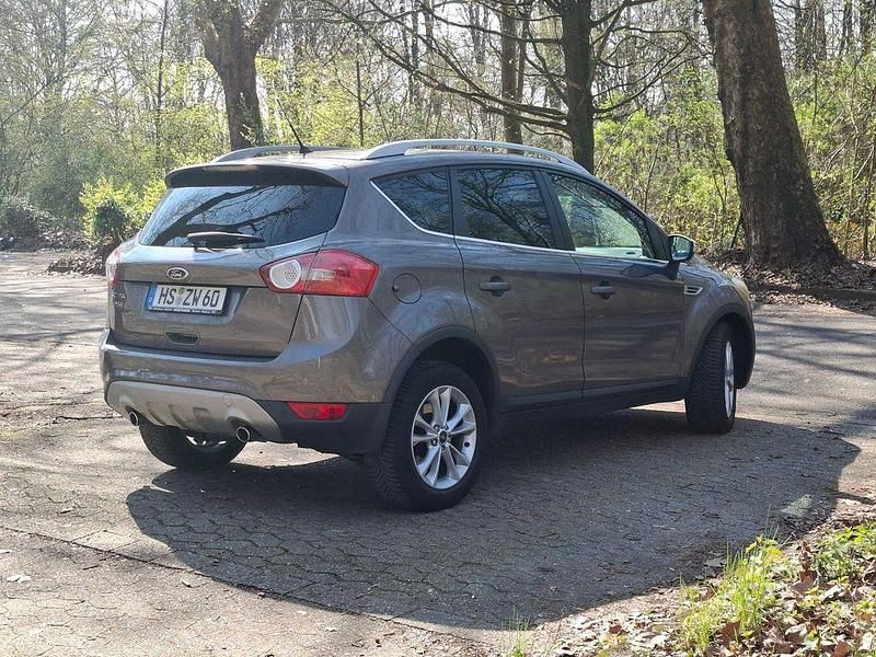 Gebraucht Ford Kuga Titanium 140 PS (102 kW) 2012 Grau SUV