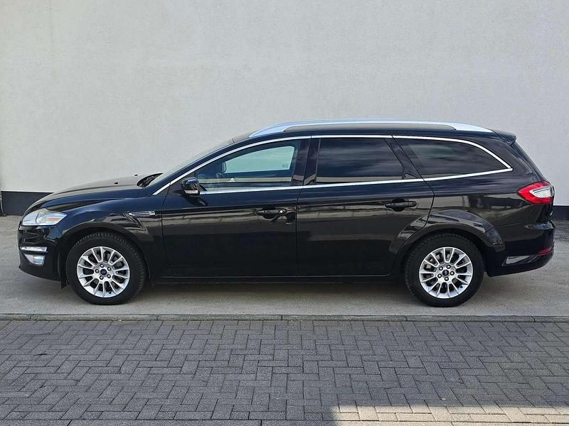 Gebraucht Ford Mondeo Titanium 145 PS (106 kW) 2011 Schwarz Kombi