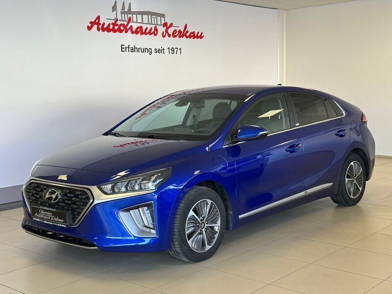 Blau Gebraucht 2021 Hyundai Ioniq Style Limousine | 21.450 € (Etwas zu teuer) - Bild 1/4