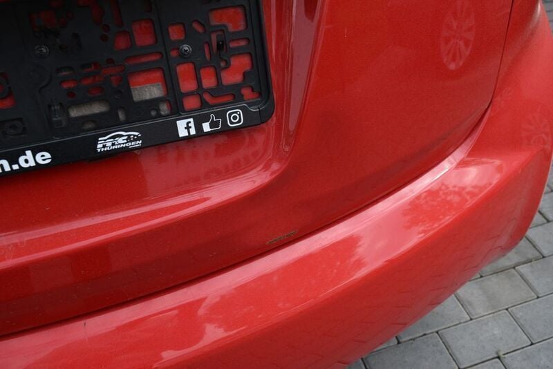 Gebraucht Suzuki Splash Basic 65 PS (47 kW) 2009 Rot Kleinwagen