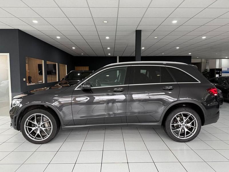 Gebraucht Mercedes GLC300e AMG line 194 PS (142 kW) 2022 Grau SUV