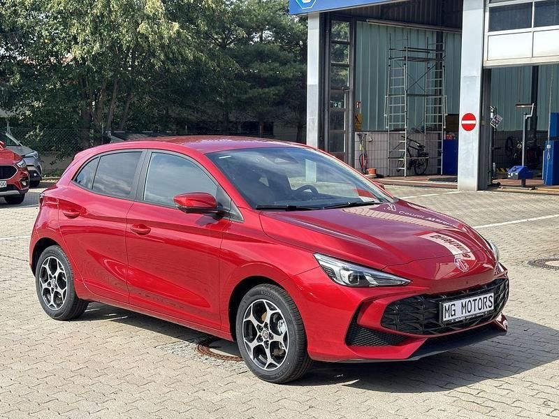 Gebraucht MG MG3 Luxury 194 PS (142 kW) 2024 Diamond red Kleinwagen