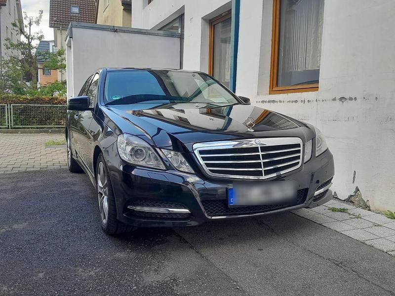 Gebraucht 2012 Mercedes E220 Limousine | 12.500 € - Bild 1/4