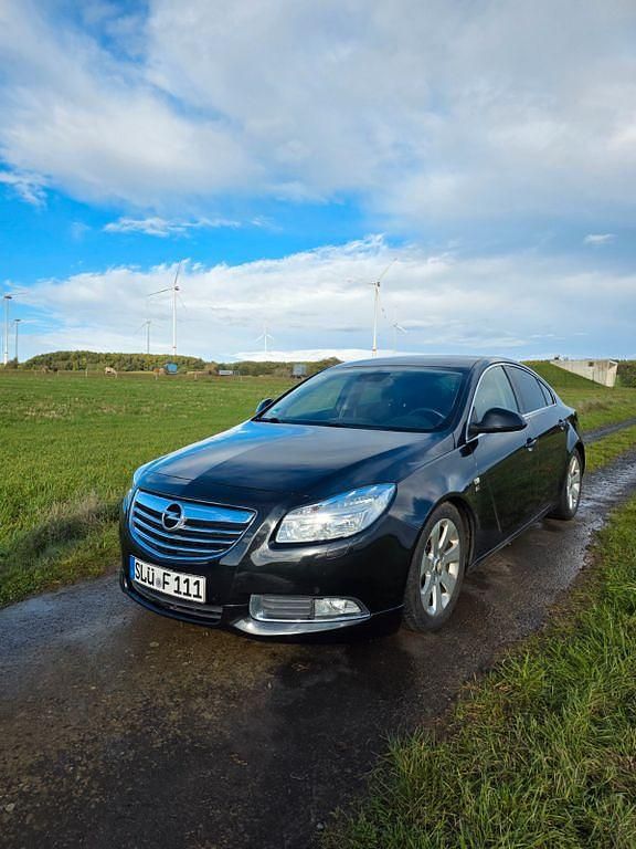 Schwarz Gebraucht 2012 Opel Insignia Sport Limousine | 3.700 € (Guter Preis) - Bild 1/4