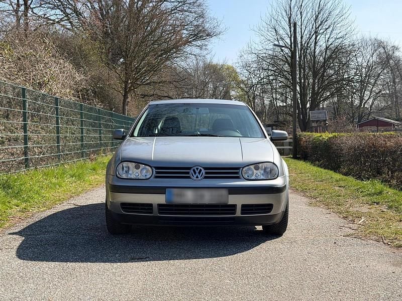 Gebraucht VW Golf IV Highline 102 PS (75 kW) 2002 Silber Kleinwagen
