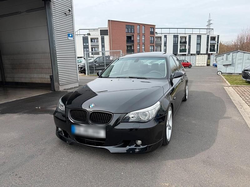 Usata BMW 525 Performance 196 CV (144 kW) 2004 Nero Berlina