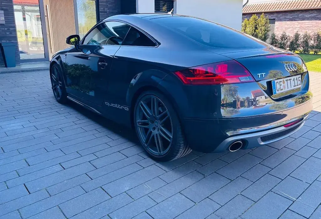 Gebraucht Audi TT Sport 211 PS (155 kW) 2012 Grau Coupé