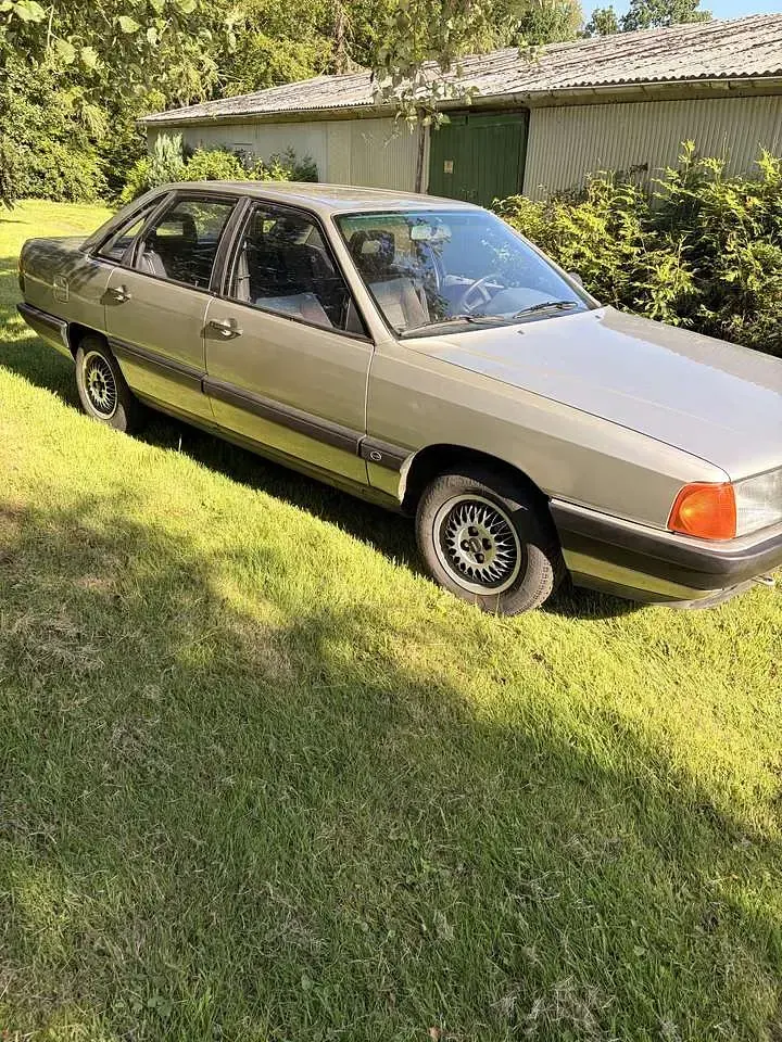 Gebraucht Audi 100 90 PS (66 kW) 1985 Limousine
