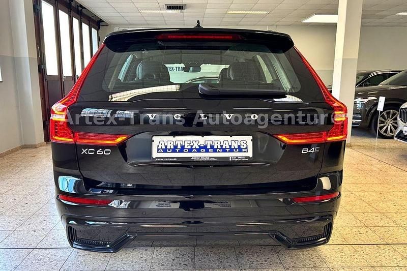Gebraucht Volvo XC60 Ultimate 197 PS (144 kW) 2022 Schwarz SUV