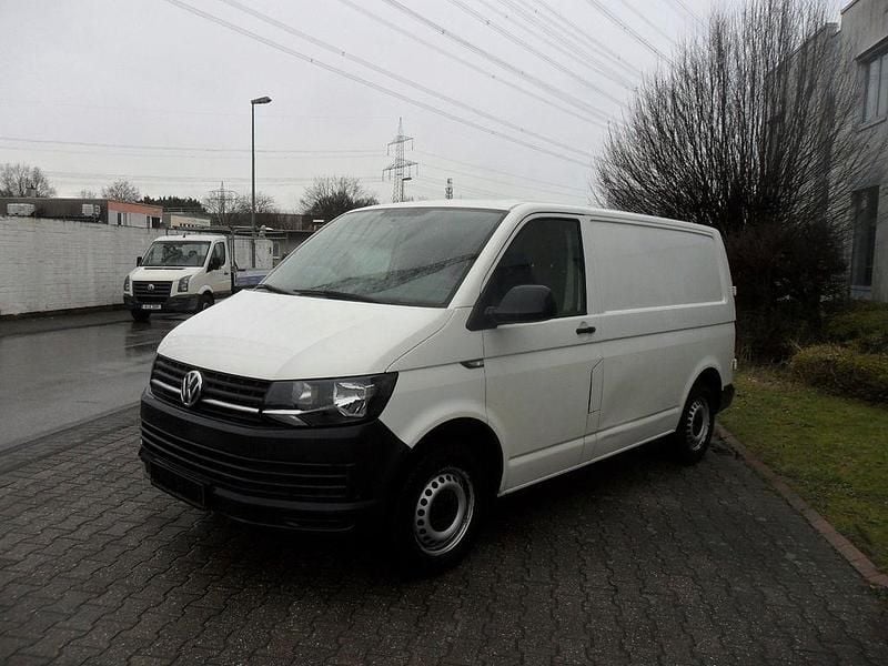 Weiß Gebraucht 2018 VW Transporter Van | 6.950 € (Guter Preis) - Bild 1/4