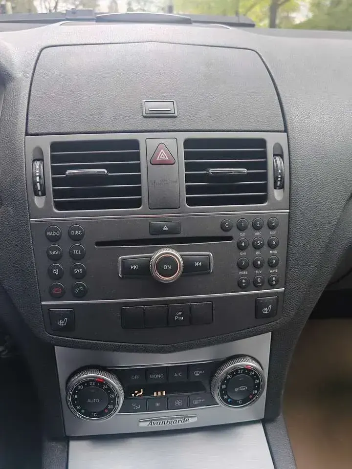 Gebraucht Mercedes C250 Elegance 204 PS (150 kW) 2010 Kombi