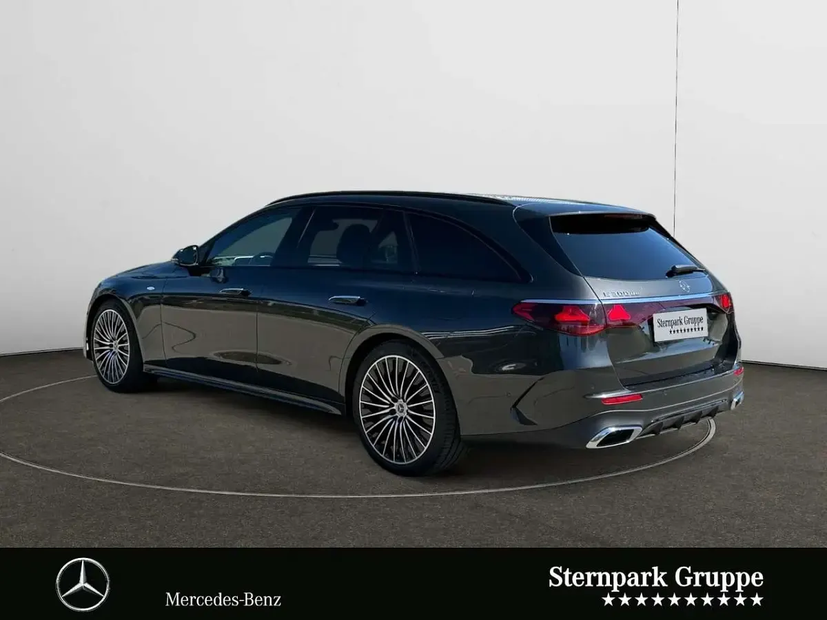 Gebraucht Mercedes E300 AMG 197 PS (144 kW) 2025 Lack graphitgrau Kombi