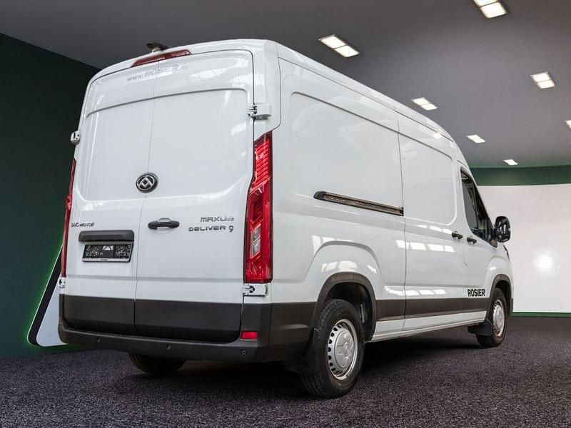 Używany Maxus V90 148 KM (108 kW) 2025 Biały Van