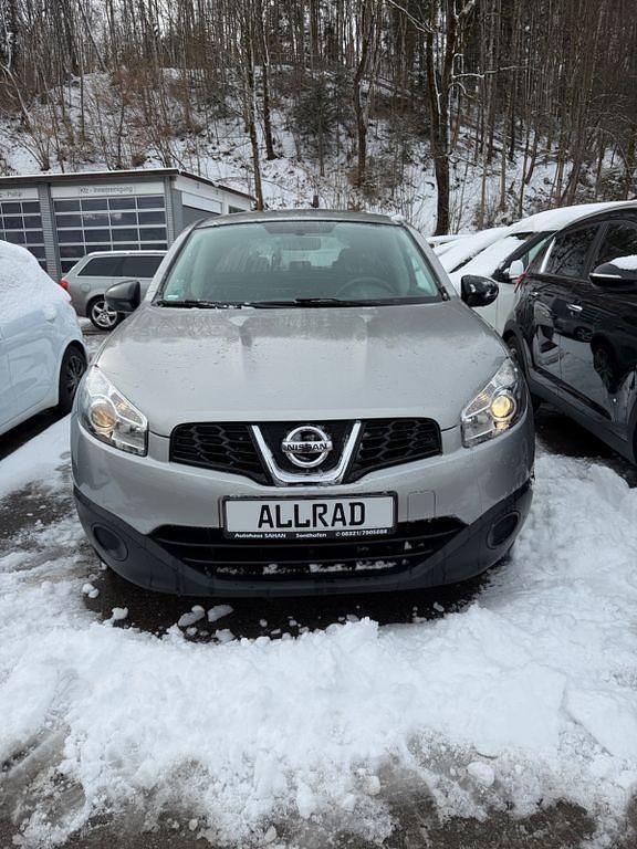 Gebraucht Nissan Qashqai +2 Visia 141 PS (103 kW) 2011 Silber SUV