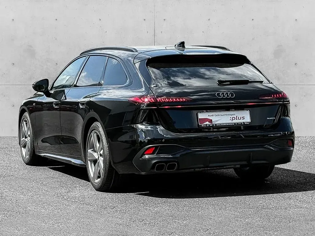 Gebraucht Audi A6 Ambiente 204 PS (150 kW) 2025 Mythosschwarz metallic Kombi