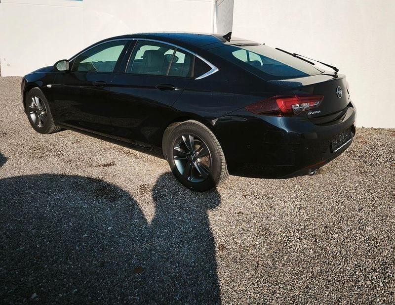 Gebraucht Opel Insignia 170 PS (125 kW) 2018 Blau Limousine