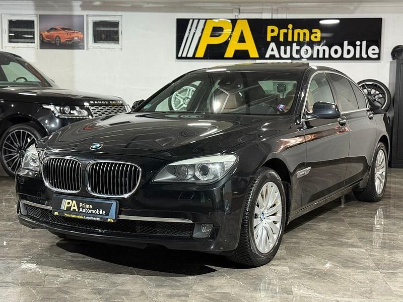 Gebraucht BMW 730 245 PS (180 kW) 2012 Saphirschwarz Limousine
