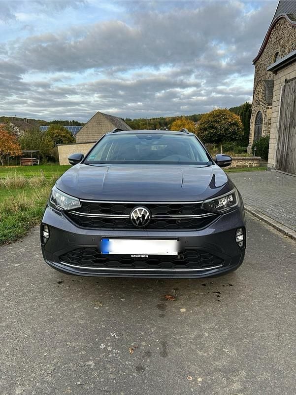 Gebraucht VW Taigo Life 95 PS (69 kW) 2023 Grau SUV