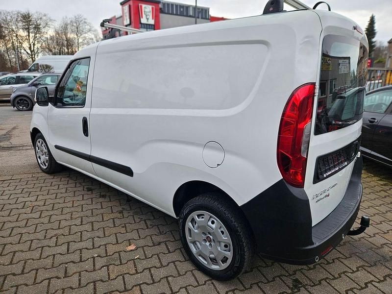 Gebraucht Fiat Doblò 95 PS (69 kW) 2016 Colore esterno (weiß) Van / Kleinbus