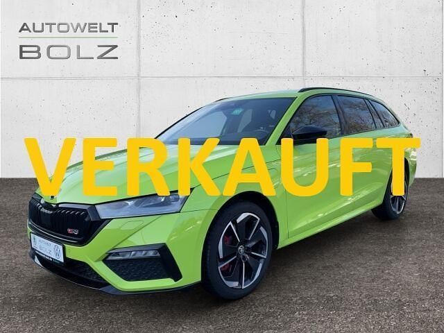 Gruen Gebraucht 2022 Skoda Octavia RS Kombi | 29.690 € (Guter Preis) - Bild 1/4