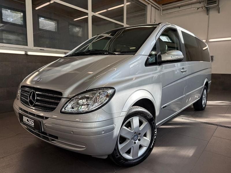 Silber Gebraucht 2006 Mercedes Viano Van / Kleinbus | 8.988 € (Guter Preis) - Bild 1/4