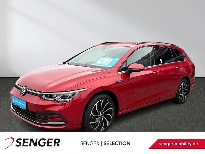 Rot Gebraucht 2021 VW Golf VIII Style Kombi | 20.880 € (Superpreis) - Bild 1/1