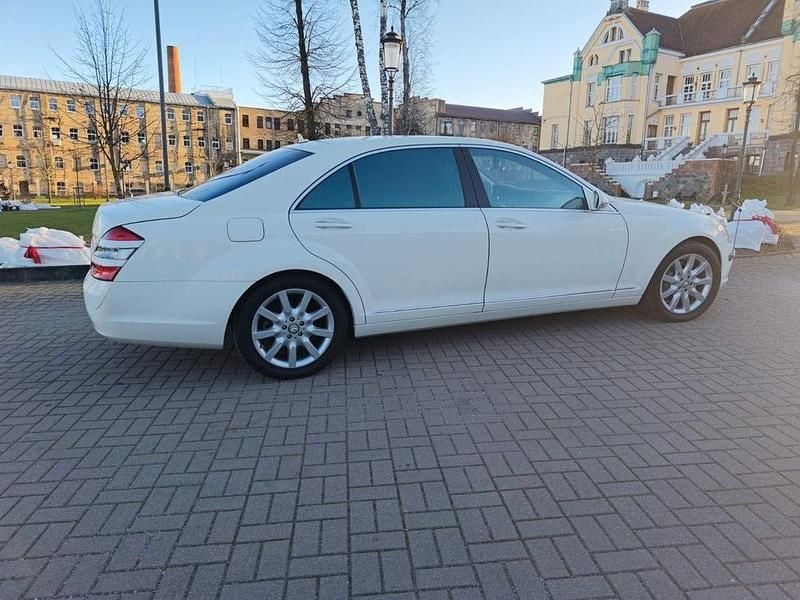 Gebraucht Mercedes S550 393 PS (289 kW) 2008 Weiß Limousine
