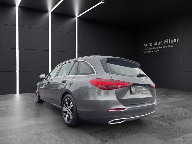 Gebraucht Mercedes C300 Avantgarde 265 PS (194 kW) 2022