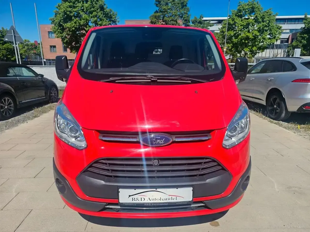 Gebraucht Ford Transit Custom Trend 105 PS (77 kW) 2017 Race red Van / Kleinbus