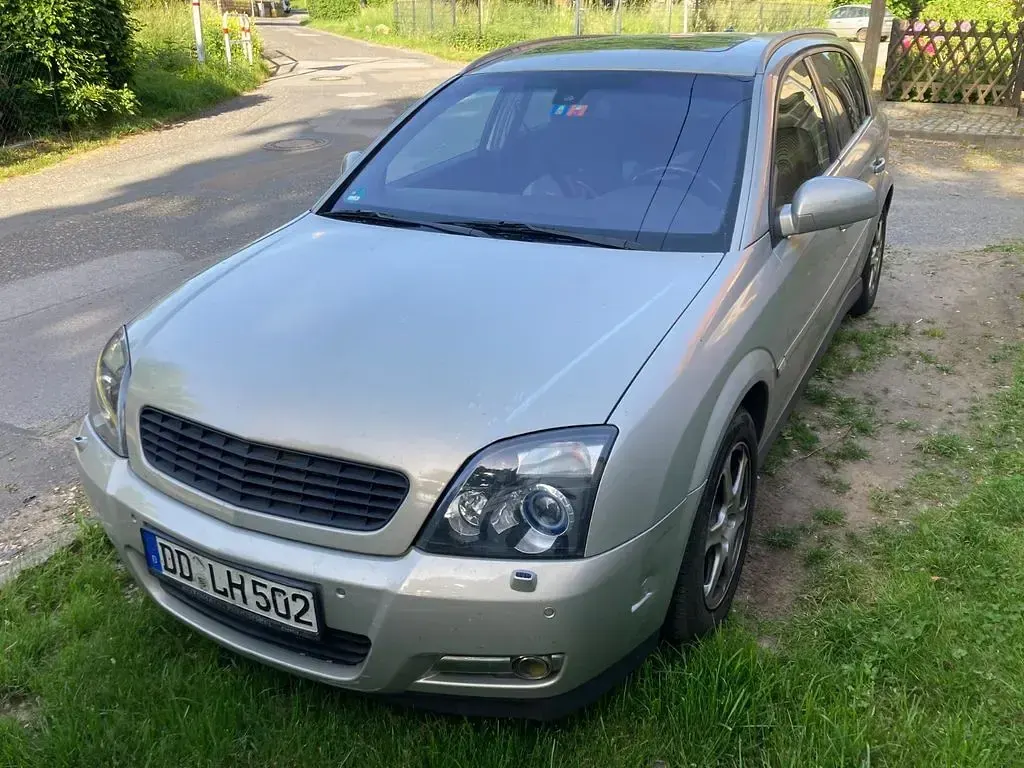 Gebraucht Opel Signum Elegance 150 PS (110 kW) 2004 Gold Kleinwagen