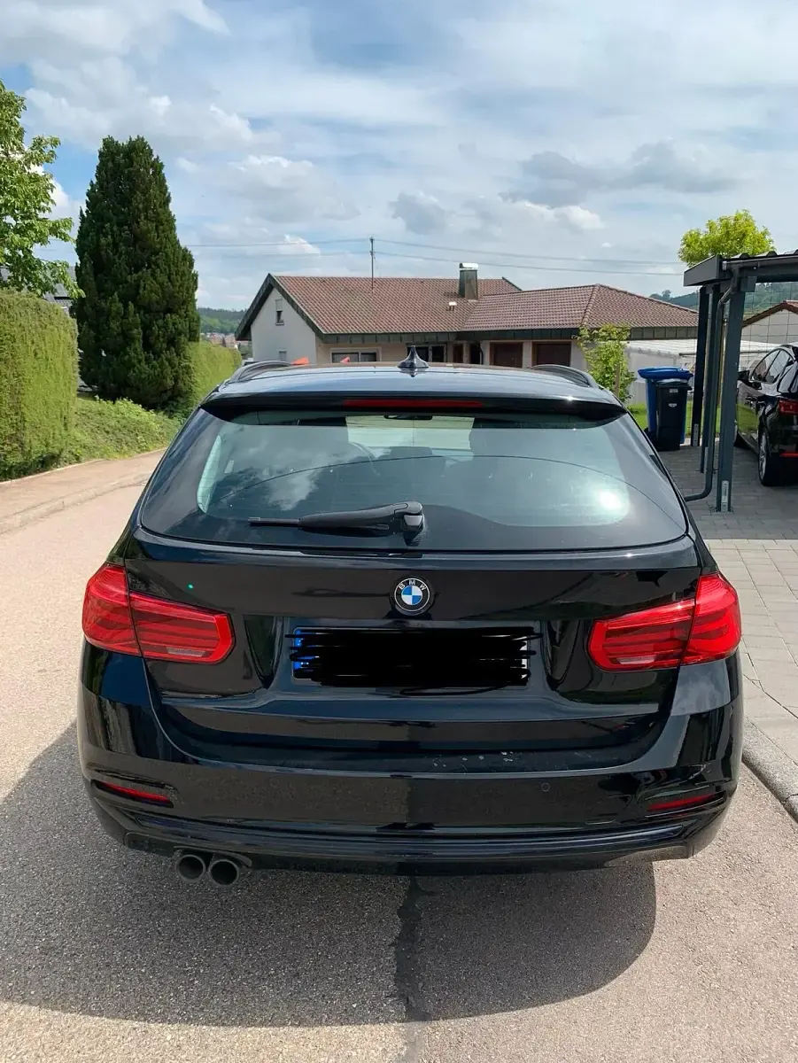 Gebraucht BMW 320 Efficient Dynamics 184 PS (135 kW) 2019 Schwarz Kombi