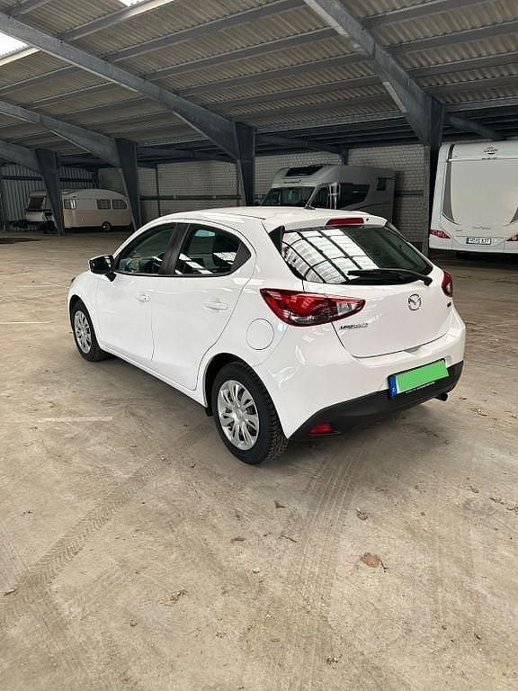 Gebraucht Mazda 2 Center-Line 75 PS (55 kW) 2018 Weiß Limousine
