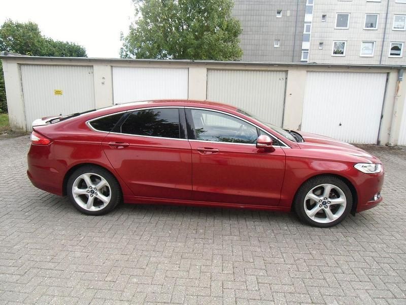 Gebraucht Ford Mondeo Titanium 150 PS (110 kW) 2015 Limousine