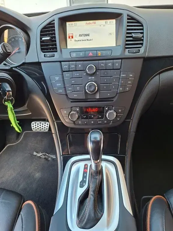 Gebraucht Opel Insignia 194 PS (142 kW) 2013 Schwarz Kombi