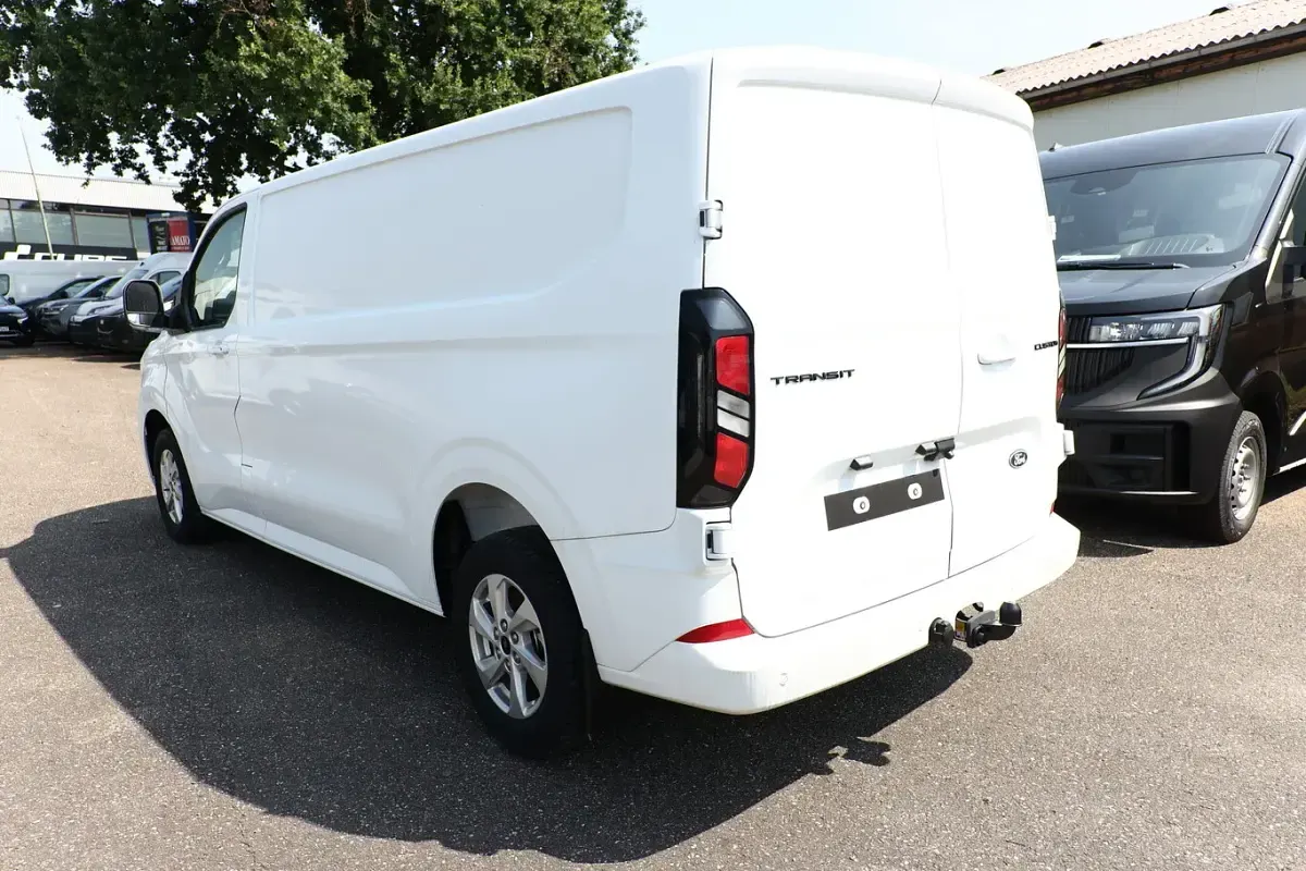 Neu Ford Transit Custom Trend 170 PS (125 kW) 2025 Weiss Van