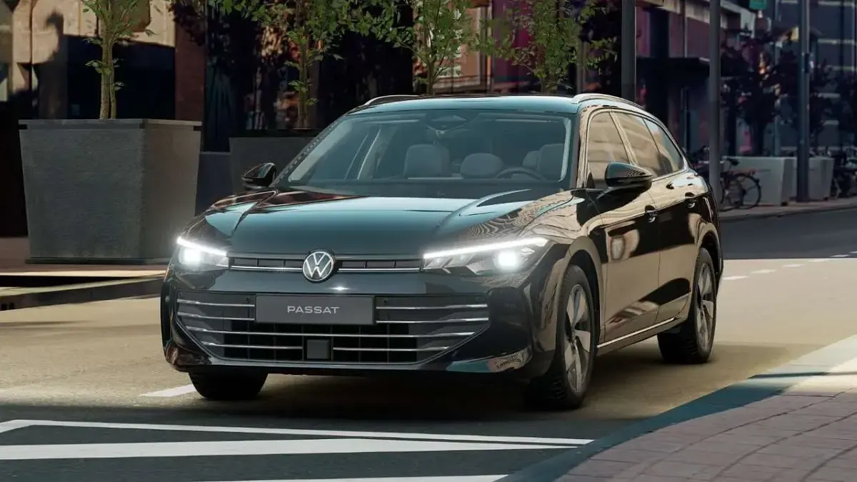 Gebraucht VW Passat Business 150 PS (110 kW) 2025 Schwarz Kombi