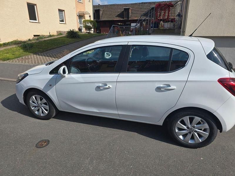 Gebraucht Opel Corsa Innovation 69 PS (50 kW) 2015 Weiß Kleinwagen