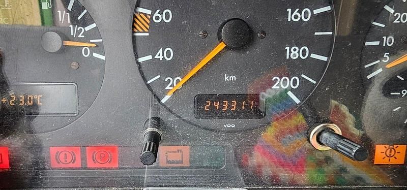 Gebraucht Mercedes Vito 143 PS (105 kW) 1998 Grün Van