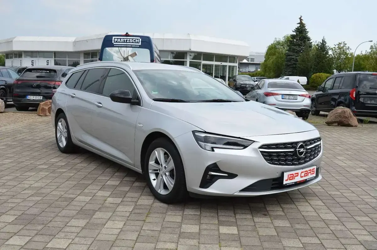 Gebraucht Opel Insignia Business 122 PS (89 kW) 2022 Argonsilber Kombi