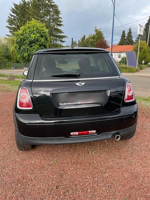 Gebraucht Mini ONE 98 PS (72 kW) 2014 Schwarz Kleinwagen